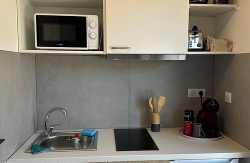 Saint-Vincent-de-Mercuze Apartment | La Maisonnette and its garden in Chartreuse