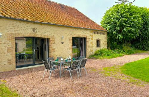 Sainte-Scolasse-sur-Sarthe House | La Maison D'Emile