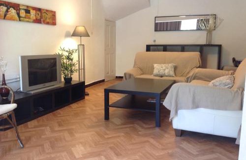 Entrevaux House | La Maiouneta