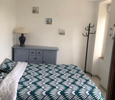 Saint-Hilaire-du-Harcouet House | La maison du lac