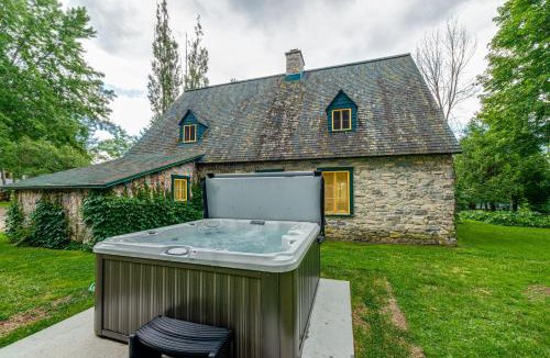 Saint Ferreol les Neiges Ski Chalet | La Maison Ricard - 4 chambres - 12 personnes