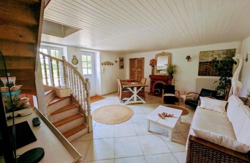 Chaille-sous-les-Ormeaux House | La maison aux petits bonheurs