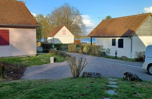 Giffaumont-Champaubert Ski Chalet | La Maison du Lac