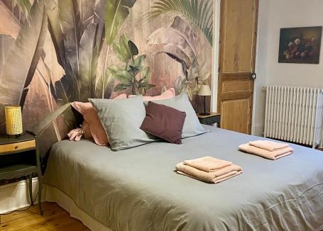 Monteignet-sur-l'Andelot House | La Maison de l'Andelot