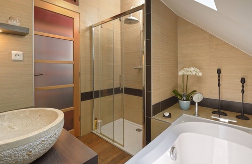 Briollay Apartment | La Maison Dans les Bois