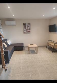 La Trinite House | La maison à Nono