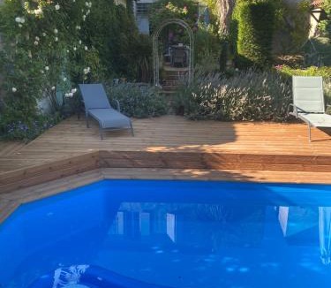 Barbaste Bed & Breakfast | La Maison 64 Chambre D'Hôtes