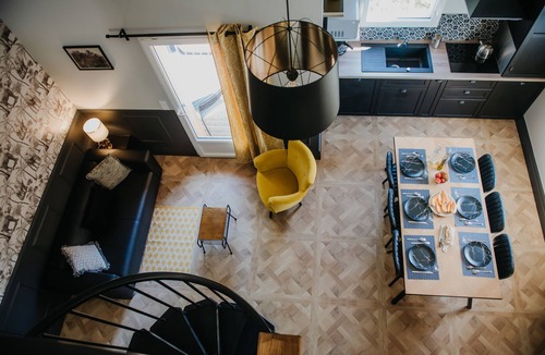 Gap House | La Maison Augustine