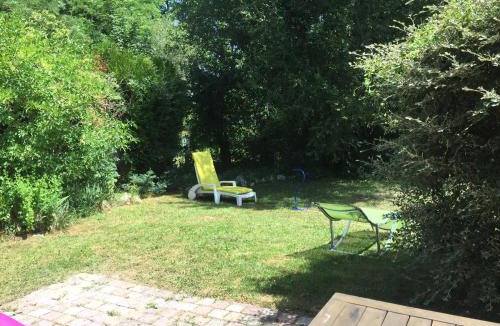 La Ferte-Beauharnais House | La Maison aux Volets Rouges