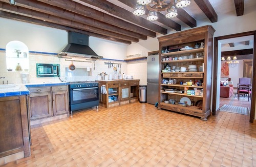 Mosnes House | La Maison aux Mille Fleurs