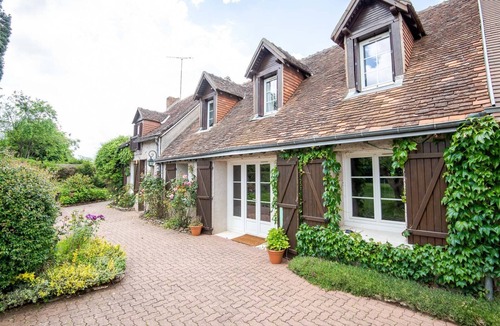 Mosnes House | La Maison aux Mille Fleurs