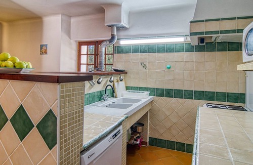 Entrecasteaux House | La maison aux volets bleus by Interhome