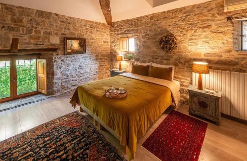 Cordes-sur-Ciel House | La Maison Bakéa