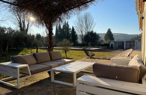 Barbentane Villa | La Maison Barbentane