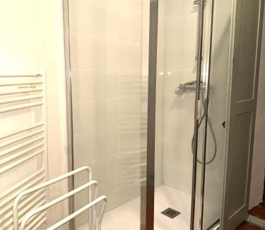 Bouyon House | LA Maison BARNOIN GITE