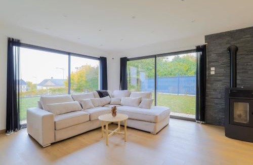 Coisy House | La Maison Bellevue - Garden Parking 13 min from Amiens
