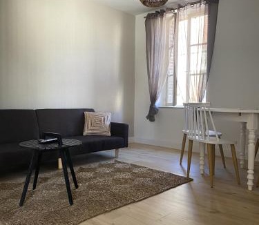 Villefranche-sur-Cher House | La Maison Bleue