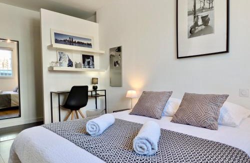 Carcassonne Villa | La Maison Blanche 5*, Piscine & vue Cité Médiévale