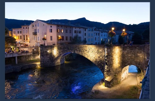 Quillan Bed & Breakfast | La Maison Blanche Chambres D’hôtes - B & B Quillan
