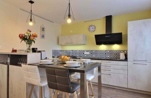 Locmaria-Plouzane Apartment | La Maison Bleue - Comfortable appt Gr34