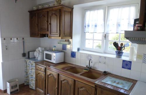 Saint-Tugdual House | La Maison bleu