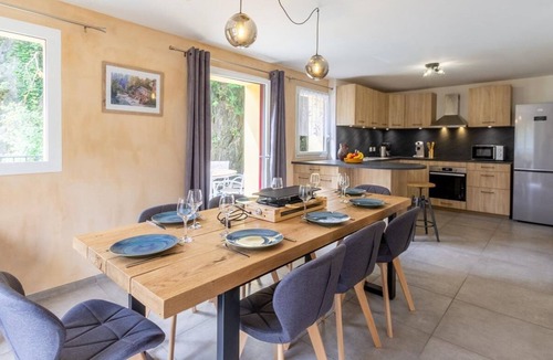 Beaufort House | LA MAISON BLEUE - BEAUFORT