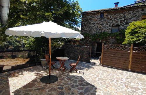 Saint-Melany House | La Maison Bleue d'Ardèche