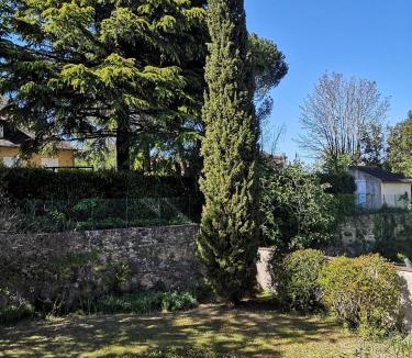 Pays-de-Belves House | La maison bleue