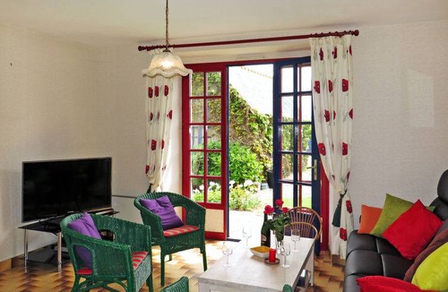Cancale House | La Maison bleue