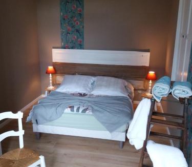 Rosieres Bed & Breakfast | La Maison Bleue
