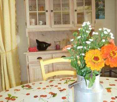 Saint-Gelais House | LA MAISON BLEUE