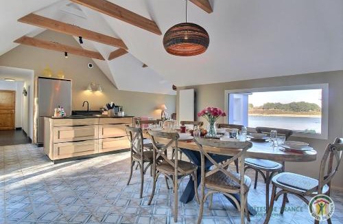 Tregastel House | La maison bleue