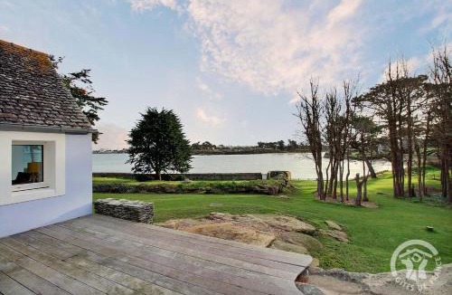 Tregastel House | La maison bleue