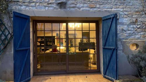 Cuncy-les-Varzy House | La Maison bleue