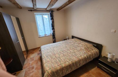 Velet Apartment | La maison bleue