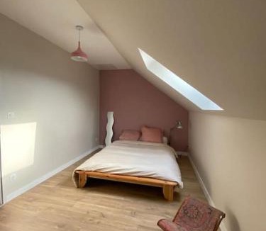 Vincelles House | La Maison Bleue, maison mitoyenne de campagne