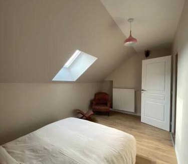 Vincelles House | La Maison Bleue, maison mitoyenne de campagne