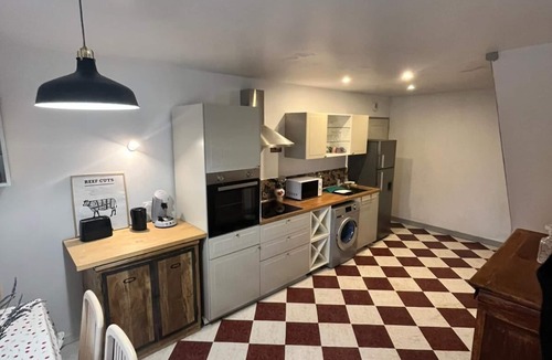 Paissy House | La Maison Bleue Paissy