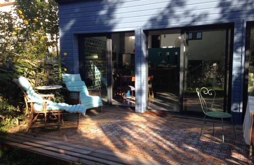 Trentemoult Bed & Breakfast | La Maison Bleue Trentemoult