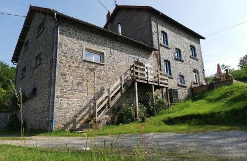 Sardent House | La Maison Bleue23