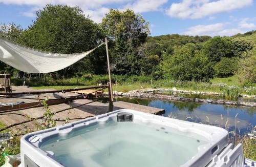 Sardent House | La Maison Bleue23