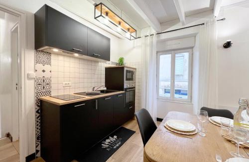 Cerizay Apartment | La Maison Bonheur - Authentique et Centrale