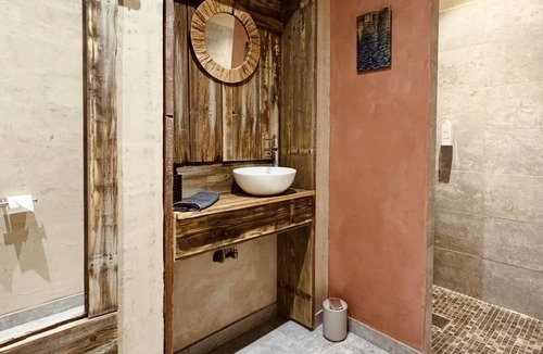 Les Vans House | LA MAISON BRUNO DI SALVIO