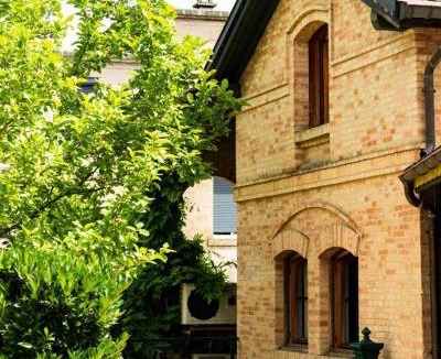 Belley Bed & Breakfast | La Maison cachée du PAVILLON BELLEVUE