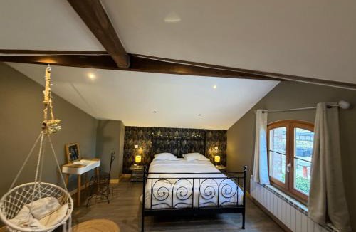 Belley Bed & Breakfast | La Maison cachée du PAVILLON BELLEVUE