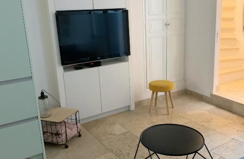 L'Isle-sur-la-Sorgue House | La Maison Candide