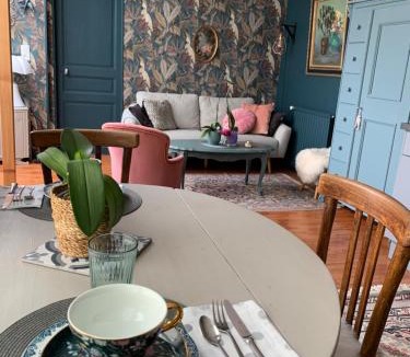 Maillets - Bellevue House | La maison Cattleya