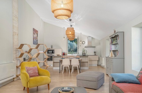 Lourmarin House | La Maison | Château Constantin