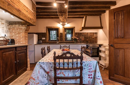 Belle Vie en Auge House | La Maison Cornière - Three Bedroom House, Sleeps 6