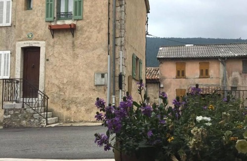 Caille House | La Maison Commune - CAILLE